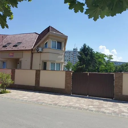 Zajer Haz * Hajduszoboszlo