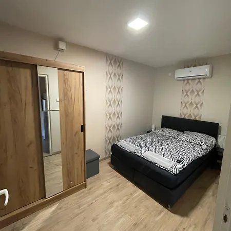 Zajer Haz Apartment *